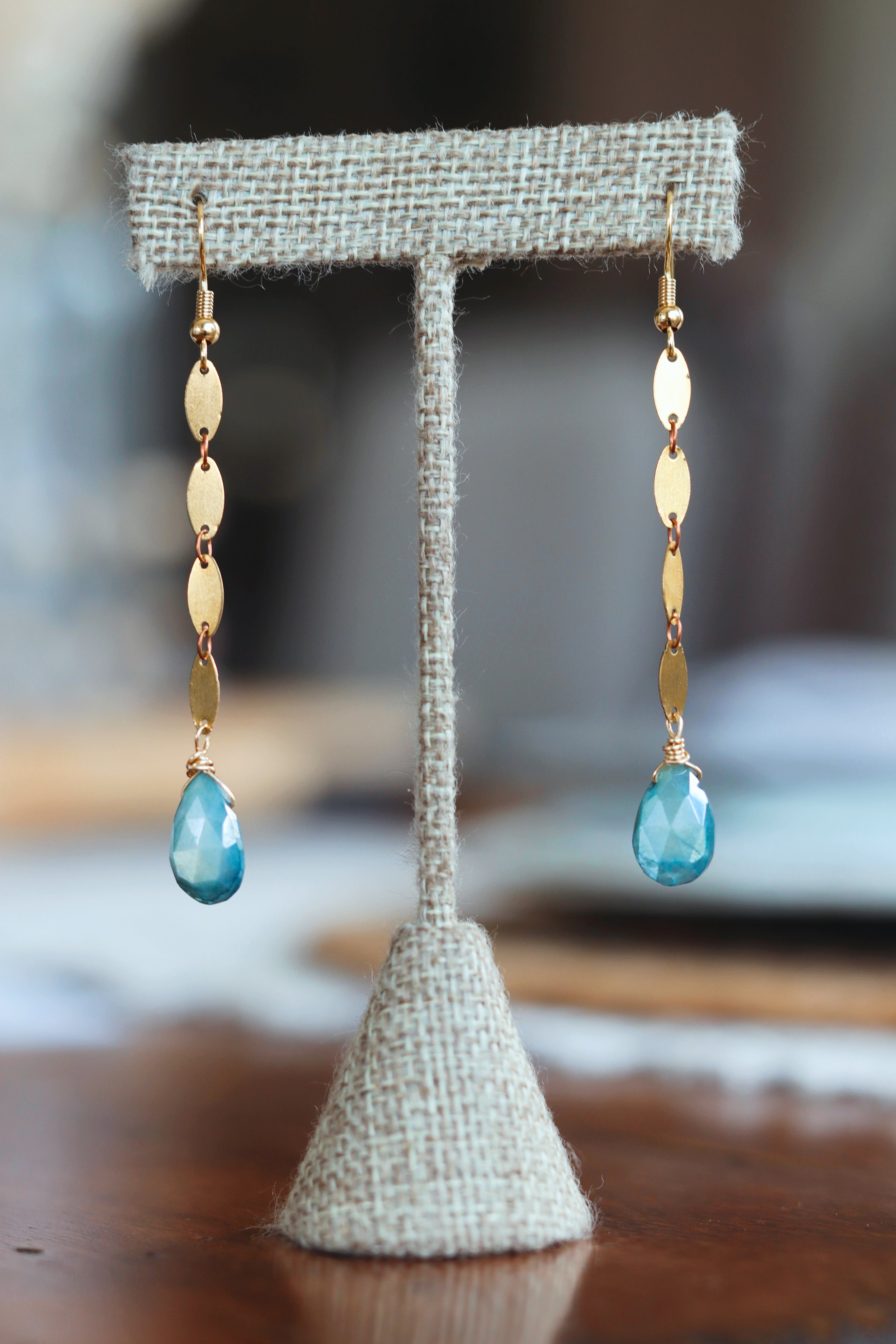 Blue moonstone drop